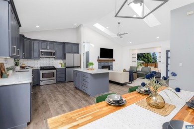 Lovely three bedroom mountain view home in the heart of - photo 21