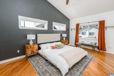 Lovely three bedroom mountain view home in the heart of - photo 26
