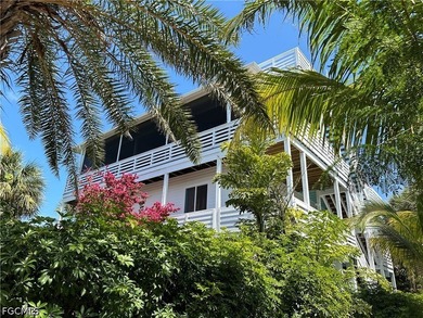 High-performing, income-producing vacation rental on one of - photo 32