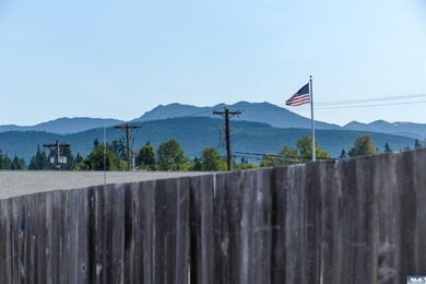 Lovely three bedroom mountain view home in the heart of - photo 42