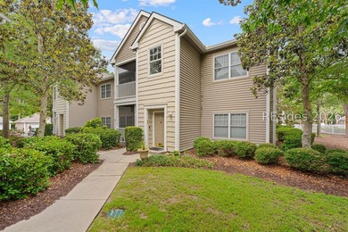 Beautifully maintained 2-bedroom, 2-bath condo offering spacious - photo 1