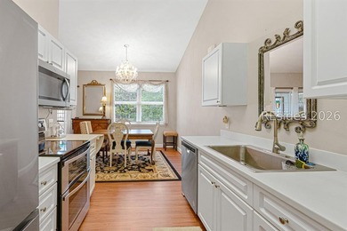 Beautifully maintained 2-bedroom, 2-bath condo offering spacious - photo 10