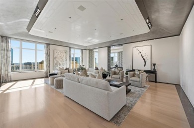 Captivating views of Dallas & exquisite details of pure luxury