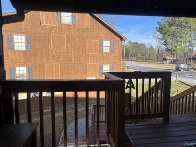 Enjoy lakeside living in this cozy yet upgraded 2nd-story log - photo 4