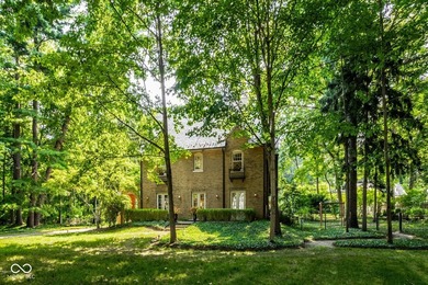 Located on one of the most desirable blocks in historic - photo 3