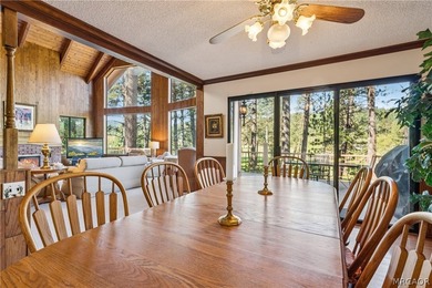 Welcome to this exceptional mountain retreat with one-of-a-kind - photo 12