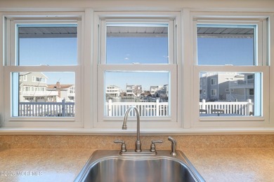 Welcome to 409 3rd Street, a truly rare waterfront opportunity - photo 14