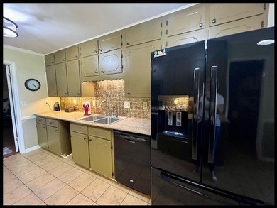 NEW PRICE IMPROVEMENT! Looking for a spacious single-level home - photo 15