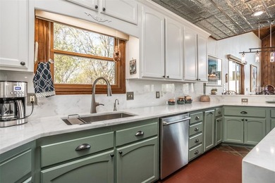 This exceptional lakeview property offers the perfect blend of - photo 17