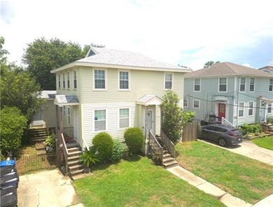 Lake Townhome/Townhouse For Sale in New Orleans, Louisiana