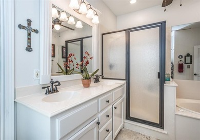 This exceptional lakeview property offers the perfect blend of - photo 22