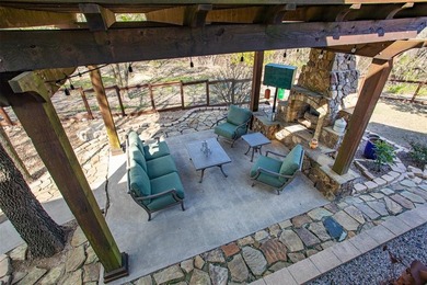 This exceptional lakeview property offers the perfect blend of - photo 27