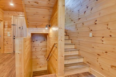 The Ultimate Turn-Key Lakefront Retreat: Furnished, Finished - photo 29