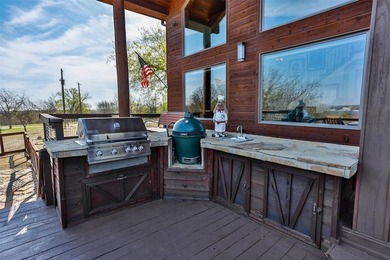 This exceptional lakeview property offers the perfect blend of - photo 30
