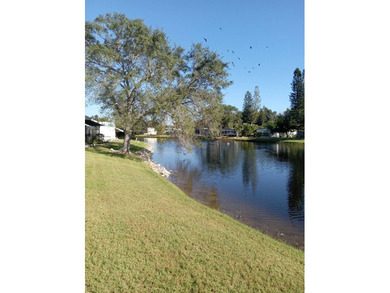 (private lake, pond, creek) Home For Sale in Vero Beach Florida