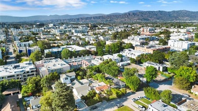 Spanish charmer in the heart of West Toluca Lake, steps from - photo 32