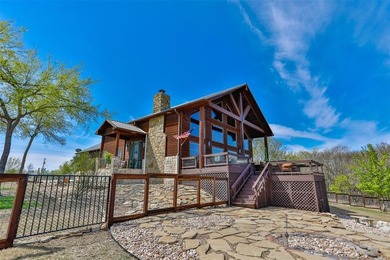 This exceptional lakeview property offers the perfect blend of - photo 32