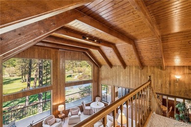 Welcome to this exceptional mountain retreat with one-of-a-kind - photo 33