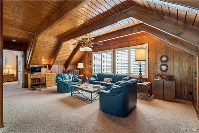Welcome to this exceptional mountain retreat with one-of-a-kind - photo 34