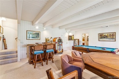 Welcome to this exceptional mountain retreat with one-of-a-kind - photo 41