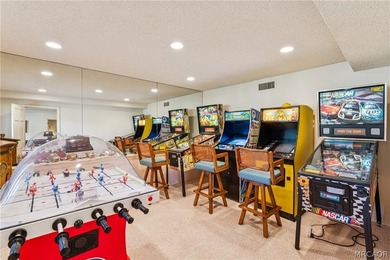 Welcome to this exceptional mountain retreat with one-of-a-kind - photo 43