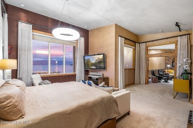 Discover the ultimate expression of refined waterfront living in - photo 44