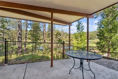 Welcome to this exceptional mountain retreat with one-of-a-kind - photo 47
