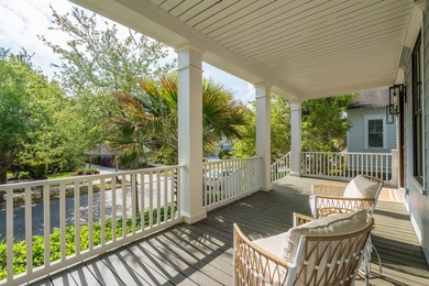 Experience the essence of Lowcountry living in Daniel Island - photo 3