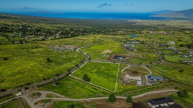 Set on 2.78 remarkably usable acres at approximately 2,300 feet - photo 7