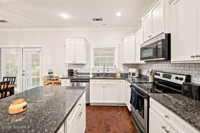 Nestled on a quiet street in the desirable mid-north area of St - photo 11