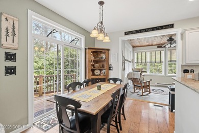 Welcome to this beautifully maintained and fully furnished home - photo 12