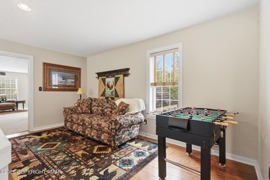 Welcome to this beautifully maintained and fully furnished home - photo 13