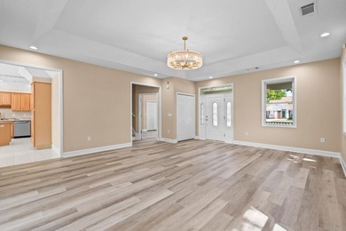 Welcome to this beautifully maintained, move-in-ready home - photo 5