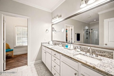 Nestled on a quiet street in the desirable mid-north area of St - photo 18