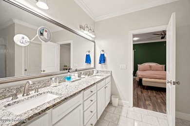 Nestled on a quiet street in the desirable mid-north area of St - photo 20