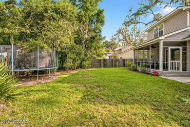 Nestled on a quiet street in the desirable mid-north area of St - photo 30
