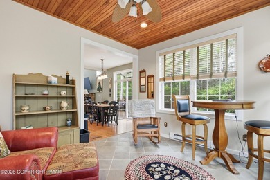 Welcome to this beautifully maintained and fully furnished home - photo 31