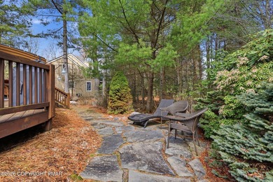 Welcome to this beautifully maintained and fully furnished home - photo 38