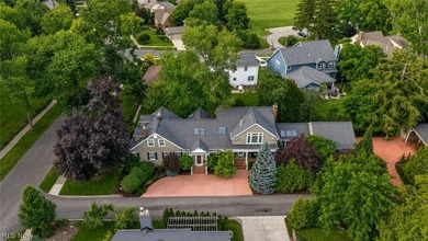 Nestled on a deep, wooded lot just a short walk from Huntington - photo 47