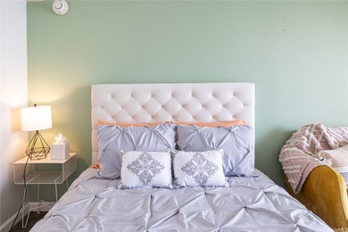In a building where studios trade on view and floor, unit 1514 - photo 10