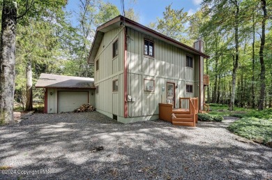 Lake Naomi Home For Sale in Pocono Pines Pennsylvania