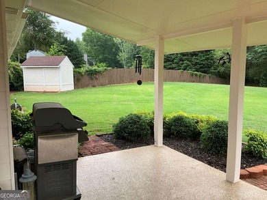 Welcoming large ranch home with 3 car garage in well established - photo 19
