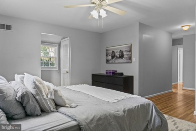 Immaculately maintained home featuring stunning renovated - photo 23