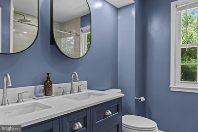 Immaculately maintained home featuring stunning renovated - photo 28