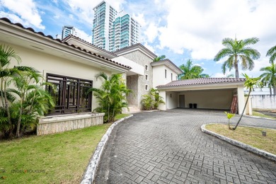 Luxury Residence in Paseo del Parque - Costa del Este

Two-Level - photo 3