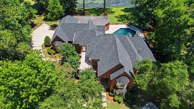 A rare opportunity to own nearly 7,000 square feet of luxury - photo 11