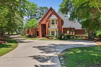 A rare opportunity to own nearly 7,000 square feet of luxury - photo 12