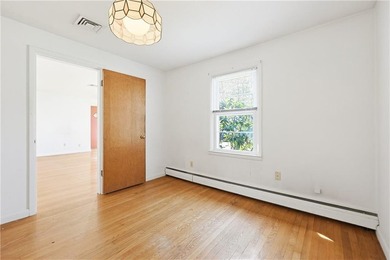 Welcome to 145 Glenwood Drive in desirable North Kingstown. This - photo 20