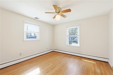 Welcome to 145 Glenwood Drive in desirable North Kingstown. This - photo 22