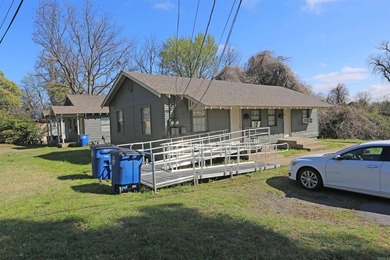 Two duplexes on one parcel offering a fantastic investment - photo 1
